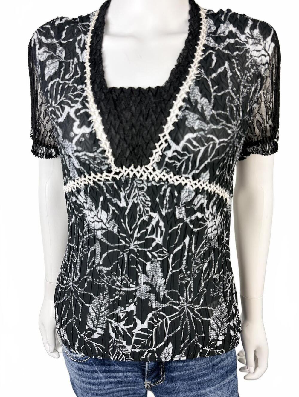 Coldwater Creek Black and White Floral Lace Short Sleeve Blouse Size XS